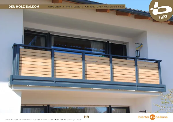 Holzbalkon A100 M10H, Profil 100x20, RAL 7016 Anthrazitgrau + Lärche natur – Brenter Balkone Katalog Seite 9
