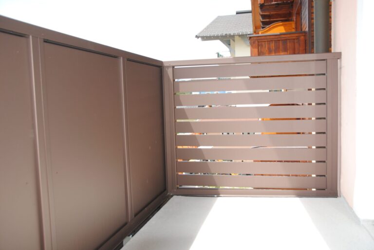 Solarbalkon Modell A200 PV + M12 in Rostiges Eisen, Referenzprojekt Pongau (Salzburg), Bild 2