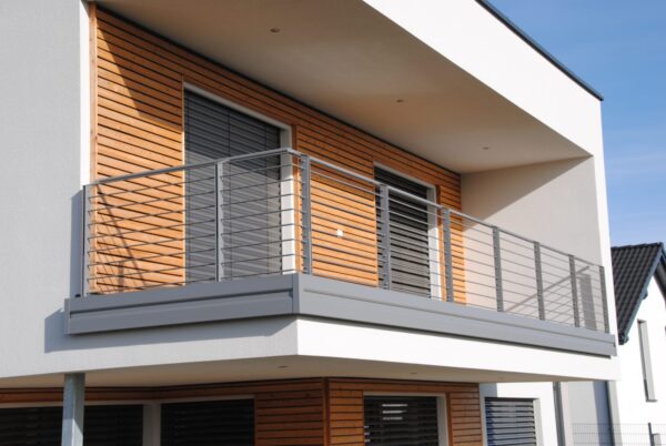 Stahlbalkon Modell S200 E31 in Staubgrau, Referenzprojekt Innviertel (Oberösterreich)